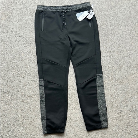 NWT SOBK Straightouttabrooklyn Black and Gray Jogger Pants with Tapered Leg XL - Picture 1 of 5